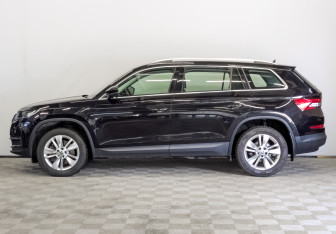 Подержанный автомобиль Skoda Kodiaq 2021 года (8 фото)