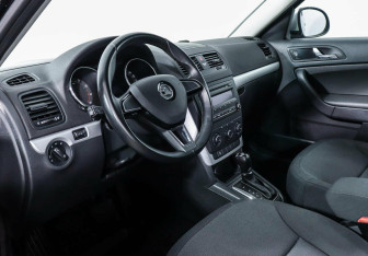 Подержанный автомобиль Skoda Yeti 2014 года (9 фото)