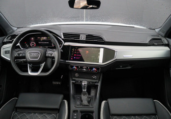 Подержанный автомобиль Audi Q3 2026 года (10 фото)