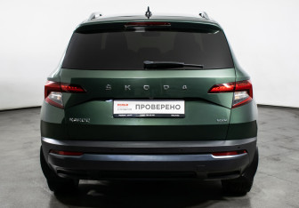 Подержанный автомобиль Skoda Karoq 2021 года (6 фото)