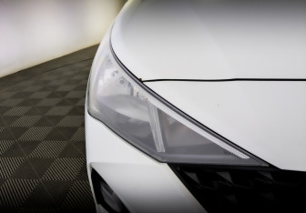 Подержанный автомобиль Hyundai Solaris Sedan 2020 года (17 фото)