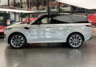 Новый Land Rover Range Rover Sport 2026 (5 фото)