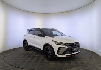 Подержанный автомобиль Geely Coolray 2024 года (3 фото)