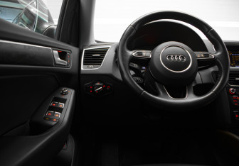 Подержанный автомобиль Audi Q5 2013 года (13 фото)