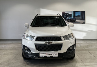 Подержанный автомобиль Chevrolet Captiva 2014 года (2 фото)