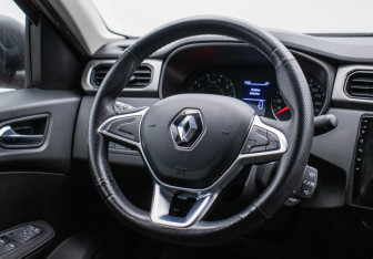 Подержанный автомобиль Renault Arkana 2020 года (15 фото)