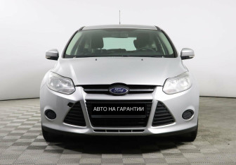 Подержанный автомобиль Ford Focus Hatchback 2014 года (2 фото)