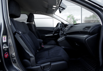 Подержанный автомобиль Honda CR-V 2014 года (7 фото)