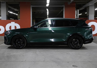 Подержанный автомобиль Voyah Free 2023 года (8 фото)