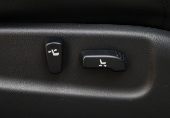 Подержанный автомобиль Nissan Patrol 2010 года (8 фото)