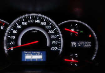 Подержанный автомобиль Nissan Teana 2013 года (16 фото)