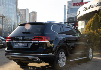 Подержанный автомобиль Volkswagen Teramont 2019 года (4 фото)