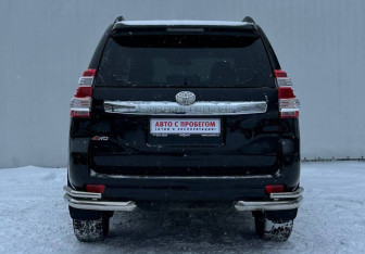 Подержанный автомобиль Toyota Land Cruiser Prado 2014 года (6 фото)