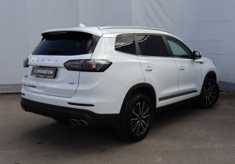 Подержанный автомобиль Chery Tiggo 8 Pro Max 2023 года (4 фото)