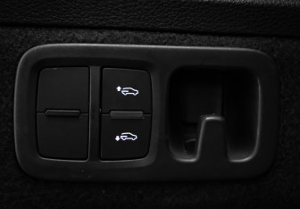 Подержанный автомобиль Audi Q7 2019 года (36 фото)