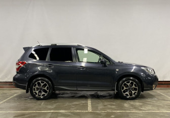 Подержанный автомобиль Subaru Forester Suv 2014 года (4 фото)