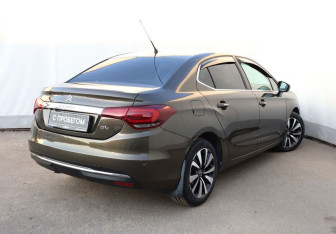 Подержанный автомобиль Citroen C4 Sedan 2020 года (4 фото)