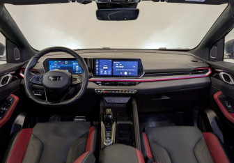 Подержанный автомобиль Geely Coolray 2024 года (14 фото)