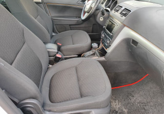 Подержанный автомобиль Skoda Yeti 2012 года (9 фото)