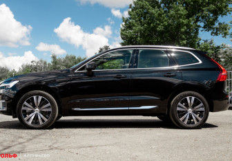 Новый Volvo XC60 2025 (4 фото)