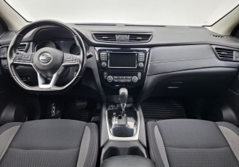 Подержанный автомобиль Nissan Qashqai 2020 года (12 фото)