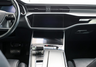 Подержанный автомобиль Audi A7 2019 года (16 фото)