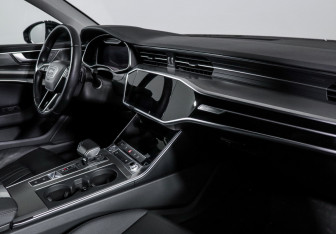 Подержанный автомобиль Audi A6 Sedan 2019 года (9 фото)