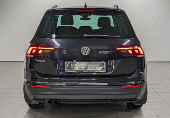 Подержанный автомобиль Volkswagen Tiguan 2019 года (6 фото)