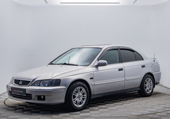 Подержанный автомобиль Honda Accord Sedan 2000 года (1 фото)