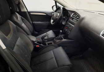 Подержанный автомобиль Citroen C4 Hatchback 2011 года (9 фото)