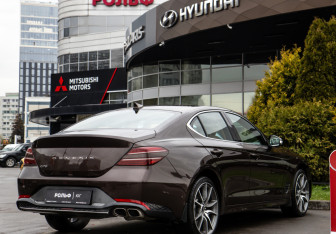 Подержанный автомобиль Genesis G70 2021 года (4 фото)