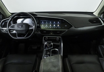 Подержанный автомобиль Geely Tugella 2022 года (15 фото)