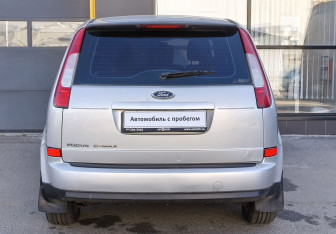 Подержанный автомобиль Ford C-MAX 2006 года (6 фото)