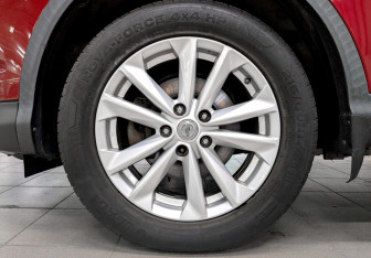Подержанный автомобиль Nissan Qashqai 2016 года (19 фото)