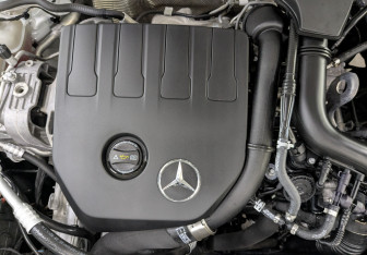 Подержанный автомобиль Mercedes-Benz GLB 2021 года (9 фото)