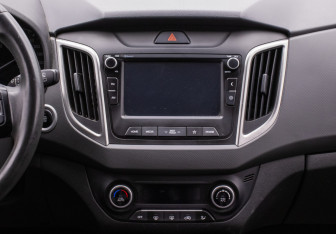 Подержанный автомобиль Hyundai Creta 2019 года (14 фото)