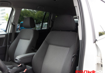 Подержанный автомобиль Opel Zafira Compactvan 2013 года (15 фото)