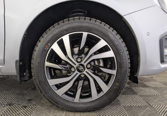 Подержанный автомобиль LADA (ВАЗ) Vesta Sedan 2025 года (12 фото)