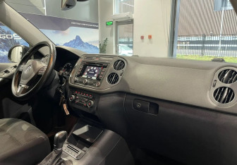Подержанный автомобиль Volkswagen Tiguan 2014 года (10 фото)