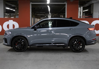 Подержанный автомобиль Geely Tugella 2022 года (8 фото)