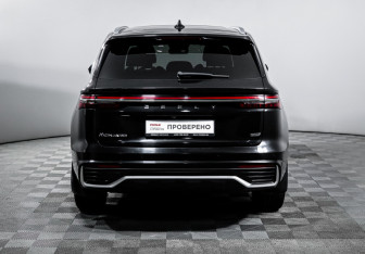 Подержанный автомобиль Geely Monjaro 2023 года (6 фото)
