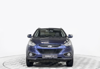 Подержанный автомобиль Hyundai ix35 2010 года (2 фото)