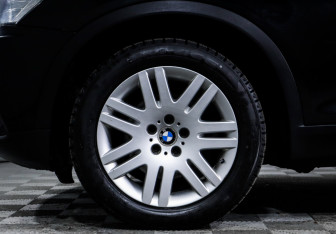 Подержанный автомобиль BMW X3 2014 года (15 фото)