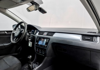 Подержанный автомобиль Skoda Rapid Liftback 2019 года (11 фото)