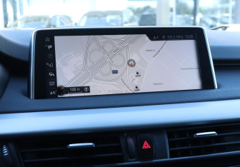 Подержанный автомобиль BMW X5 2017 года (16 фото)