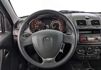 Подержанный автомобиль LADA (ВАЗ) Granta Sedan 2023 года (22 фото)