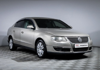 Подержанный автомобиль Volkswagen Passat Sedan 2008 года (3 фото)