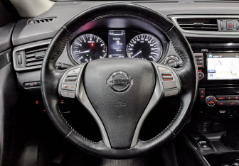 Подержанный автомобиль Nissan X-Trail 2018 года (20 фото)