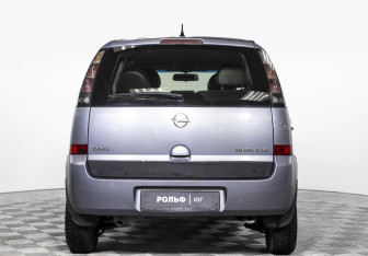 Подержанный автомобиль Opel Meriva 2008 года (5 фото)