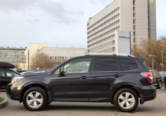Подержанный автомобиль Subaru Forester Suv 2014 года (6 фото)